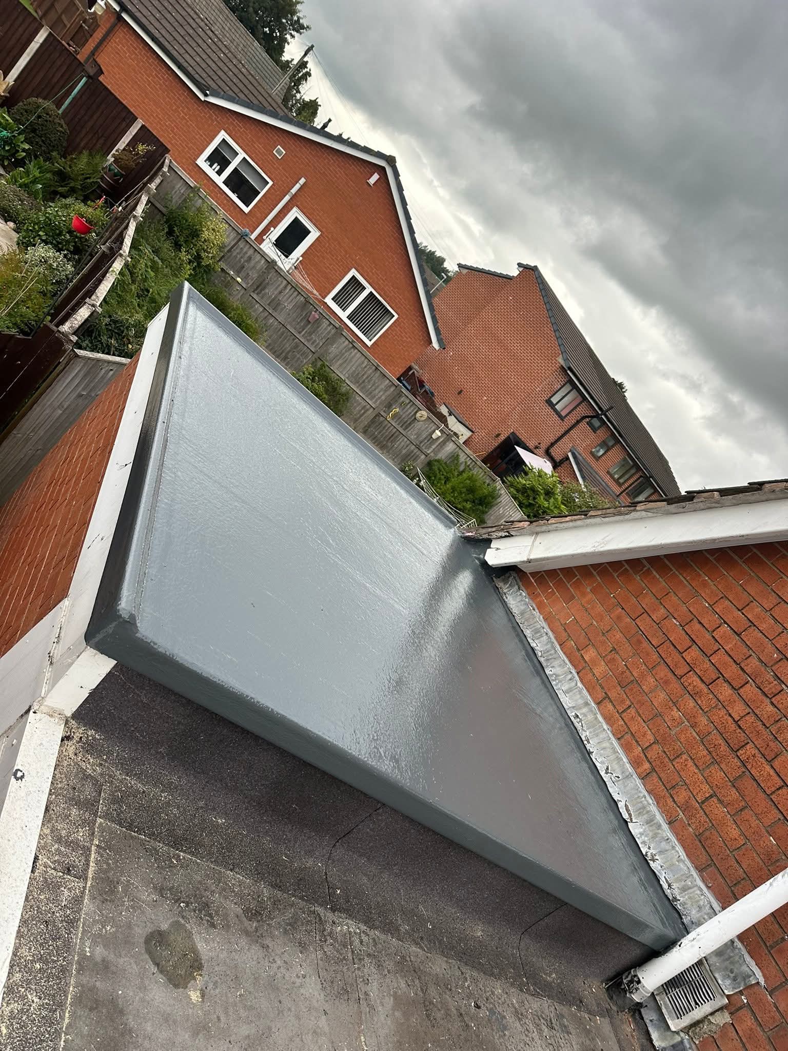 Roof deck and membrane context