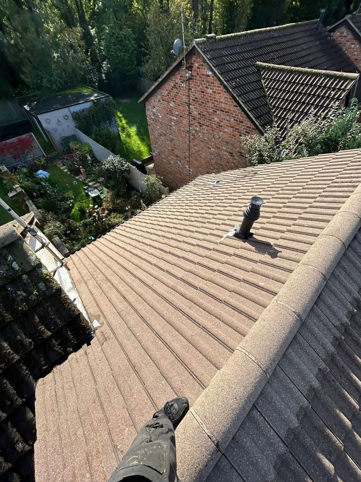 Roof access from ladder or tower
